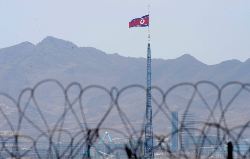 Ο Τραμπ σκέφτεται να επισκεφθεί την αποστρατικοποιημένη ζώνη στην κορεατική χερσόνησο | iefimerida.gr 2
