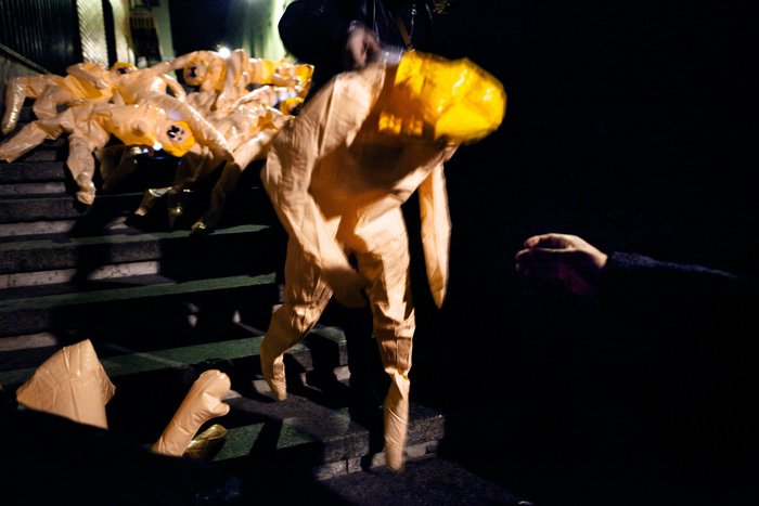 Γιατί γέμισαν με πλαστικές κούκλες οι δρόμοι της Μαδρίτης -Η πρωτότυπη διαμαρτυρία ακτιβιστών της τέχνης [εικόνες] | iefimerida.gr 7