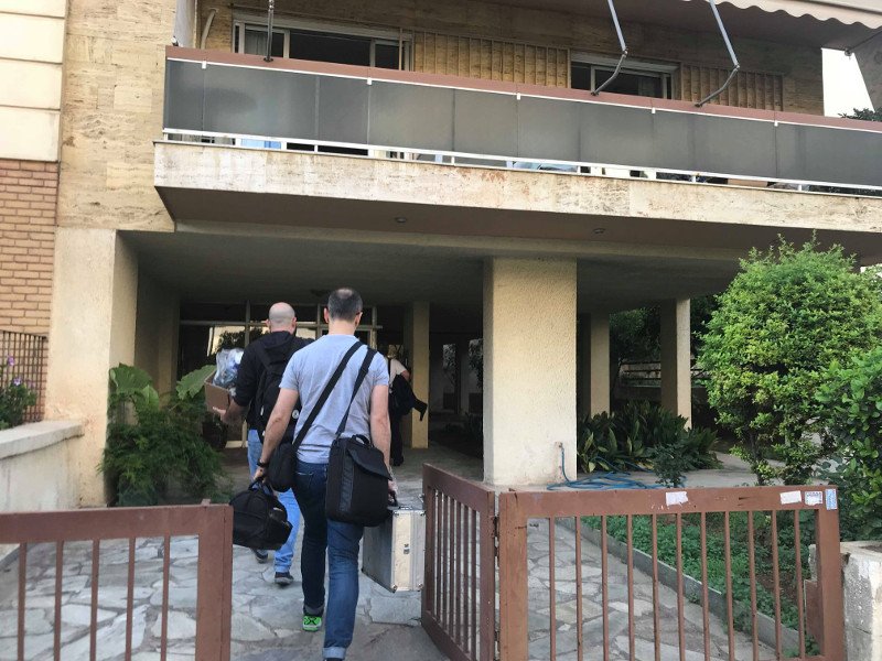 «Ντάξει παιδιά, εγώ τη σκότωσα στις 7 του μήνα» -Ο απίστευτος διάλογος του μητροκτόνου της Ν. Σμύρνης με τους αστυνομικούς | iefimerida.gr 0