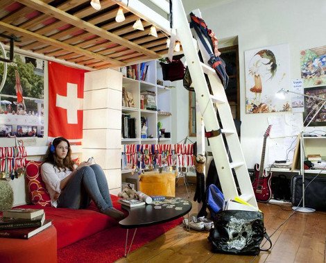 Οι αντιθέσεις αυτού του κόσμου μέσα από τα υπνοδωμάτια γυναικών - Λιτά και φτωχικά VS πολυτελών και υπερφορτωμένων [εικόνες] | iefimerida.gr 16