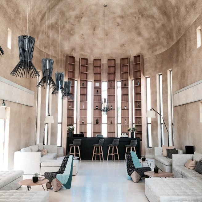 Βρετανίδα σταρ κάνει διακοπές στην Κρήτη και ξαφνικά όλα τα βρετανικά ΜΜΕ γέμισαν Ελλάδα! [εικόνες] | iefimerida.gr 2