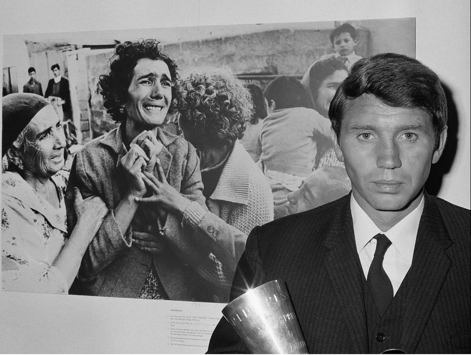 Ταινία η ζωή του θρυλικού πολεμικού φωτορεπόρτερ Ντον ΜακΚάλιν [εικόνες] | iefimerida.gr 2