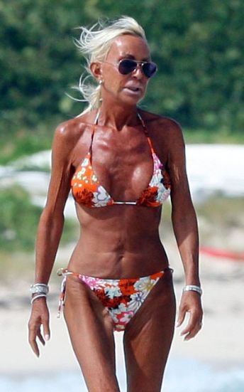 Σοκαριστικές εμφανίσεις διάσημων με μαγιό [εικόνες] | iefimerida.gr 5