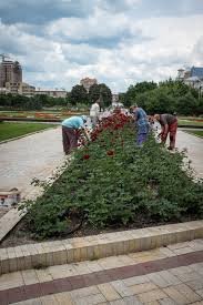 O Σωτήρης Δανέζης από το μέτωπο της Ουκρανίας: Ντονέτσκ, η πόλη με το 1 εκατ. τριαντάφυλλα [εικόνες] | iefimerida.gr 8