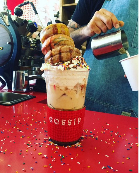 Τι είναι το donutccino, το ρόφημα σκέτη κόλαση, πύραυλος θερμίδων που έχει γίνει viral [εικόνες] | iefimerida.gr 5