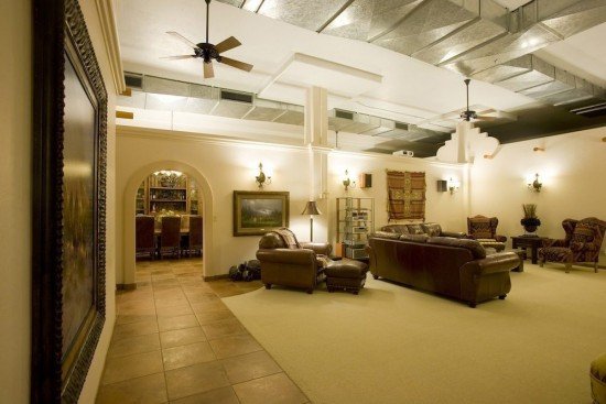 Αυτή η θωρακισμένη οικία αξίας 11.5 εκ. δολαρίων έχει φτιαχτεί για να «επιβιώσει» από το τέλος του κόσμου [εικόνες] | iefimerida.gr 1