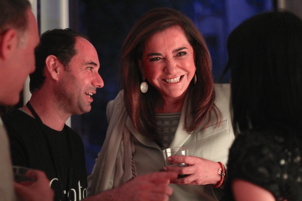 Η συνάντηση της Ντόρας με τη Δανάη Στράτου [εικόνες] | iefimerida.gr 0