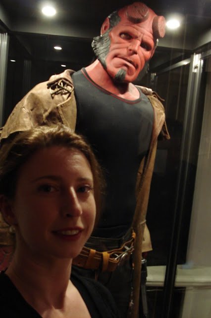 Ποια είναι η Ντόροθι Κινγκ που μιλά συνέχεια για την Αμφίπολη: Δωδεκάποντα Manolo, Playboy, τεστ Παπ, ανασκαφές, ανελέητο blogging [εικόνες] | iefimerida.gr 2