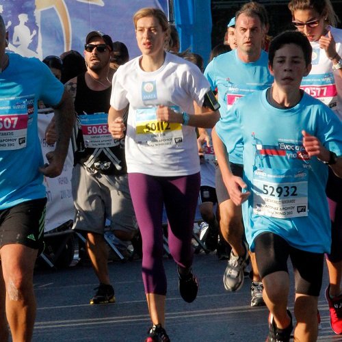 Επώνυμοι λουσμένοι στο ιδρώτα-Οι celebrities του Κλασικού Μαραθωνίου [εικόνες]  | iefimerida.gr 3