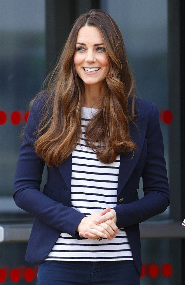 Η πριγκίπισσα της Δανίας αντιγράφει πλήρως την Μίντλετον -Προκαλεί σύγχυση [εικόνες] | iefimerida.gr 1