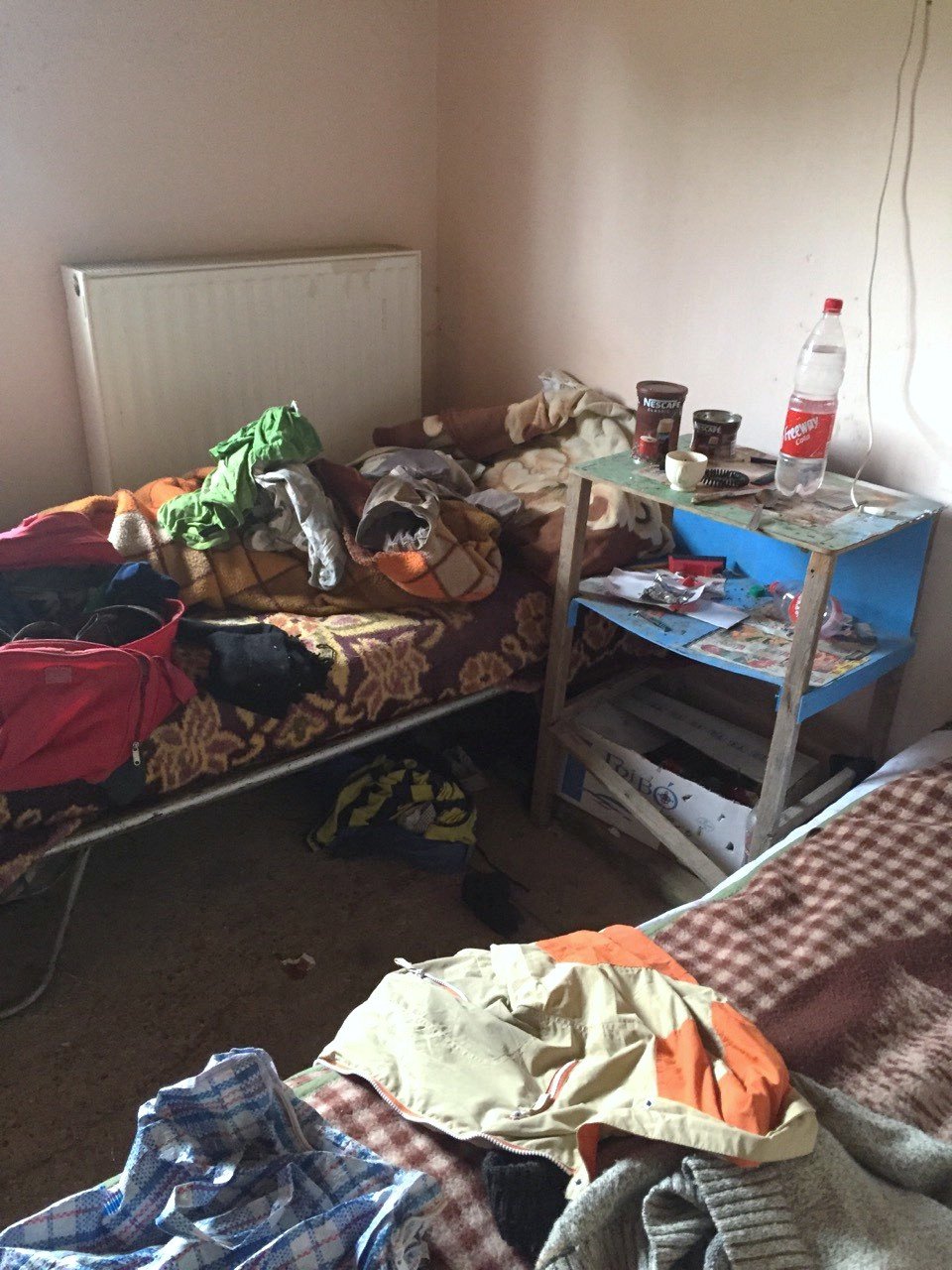 Σύγχρονη δουλεία στην Πάτρα: Τους είχαν φυλακισμένους, τους φύλαγαν με όπλα, τους έβαζαν να δουλεύουν μέρα-νύχτα [εικόνες] | iefimerida.gr 0