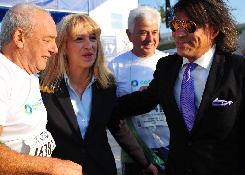 Μια άλλη Ρένα Δούρου -Με σιδεράκια και αφέλειες [εικόνες] | iefimerida.gr 6