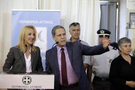 Τσίπρας, Γλέζος, ένταση και κόκκινες γόβες: Ολα όσα έγιναν στην ορκωμοσία της Ρένας Δούρου [εικόνες] | iefimerida.gr 8