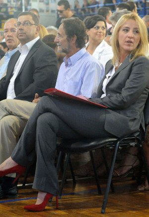 Τσίπρας, Γλέζος, ένταση και κόκκινες γόβες: Ολα όσα έγιναν στην ορκωμοσία της Ρένας Δούρου [εικόνες] | iefimerida.gr 11