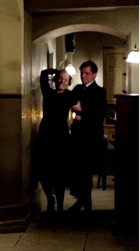 Σάλος στη Βρετανία από τη σκληρή σκηνή βιασμού στο Downton Abbey [εικόνες] | iefimerida.gr 1