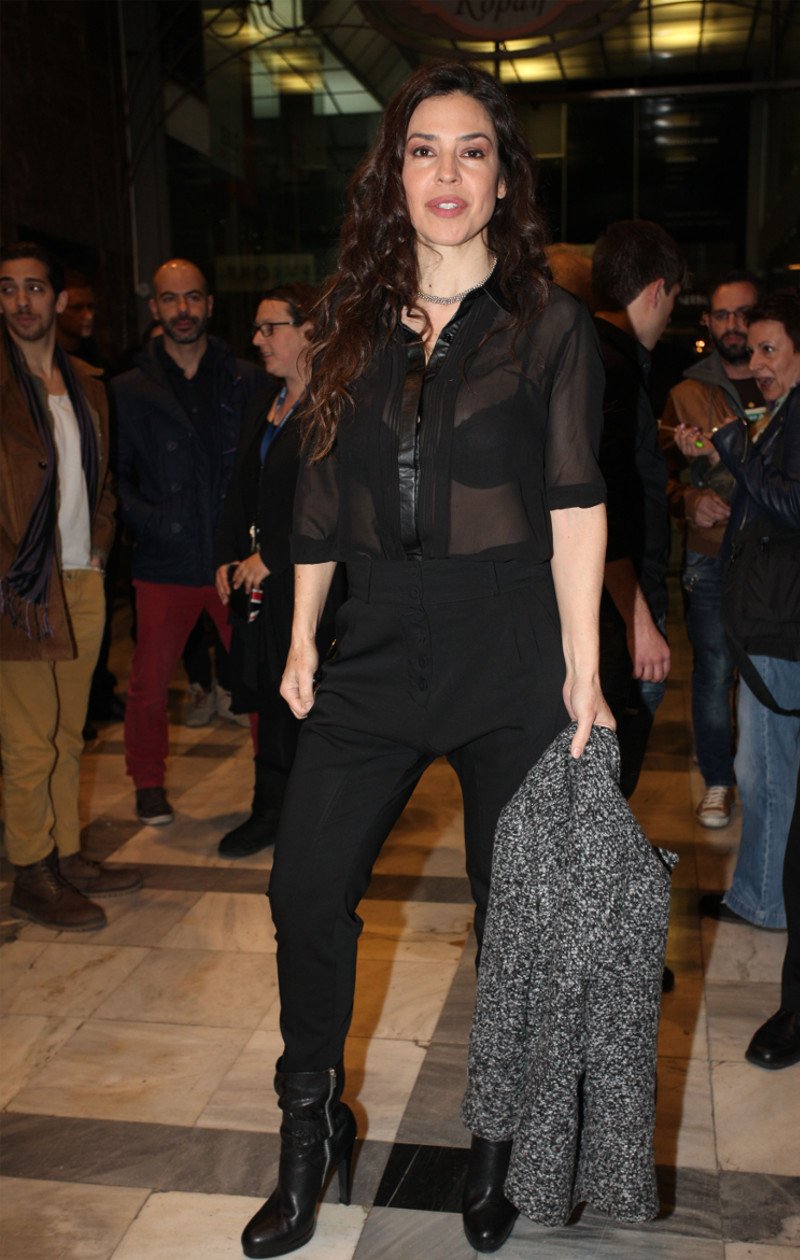 Η Ναταλία Δραγούμη με διάφανη μπλούζα μοιράζει εγκεφαλικά [εικόνες] | iefimerida.gr 5