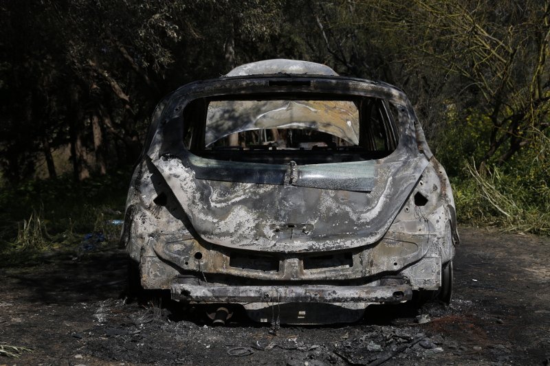 Στάχτες τα δύο αυτοκίνητα που χρησιμοποίησαν οι ληστές-απαγωγείς του 41χρονου επιχειρηματία [εικόνες] | iefimerida.gr 4