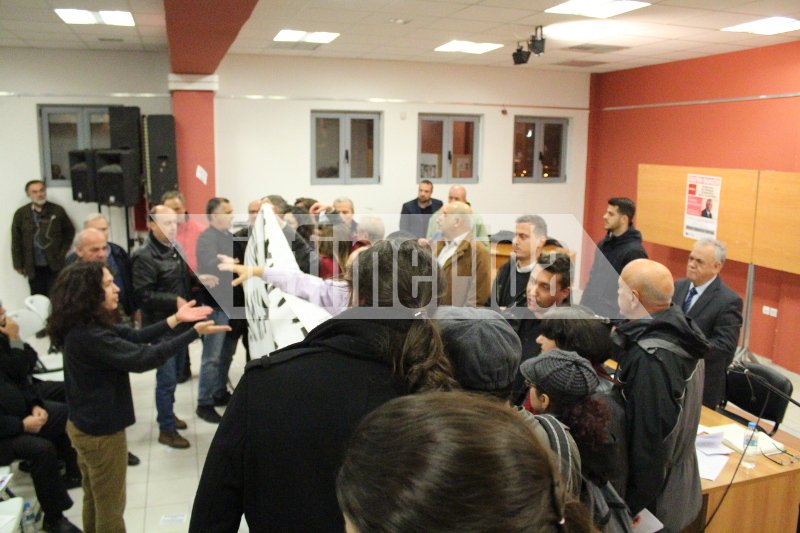 «Ντου» αναρχικών σε εκδήλωση με ομιλητή τον Δραγασάκη -Πέταξαν φυλλάδια | iefimerida.gr 5