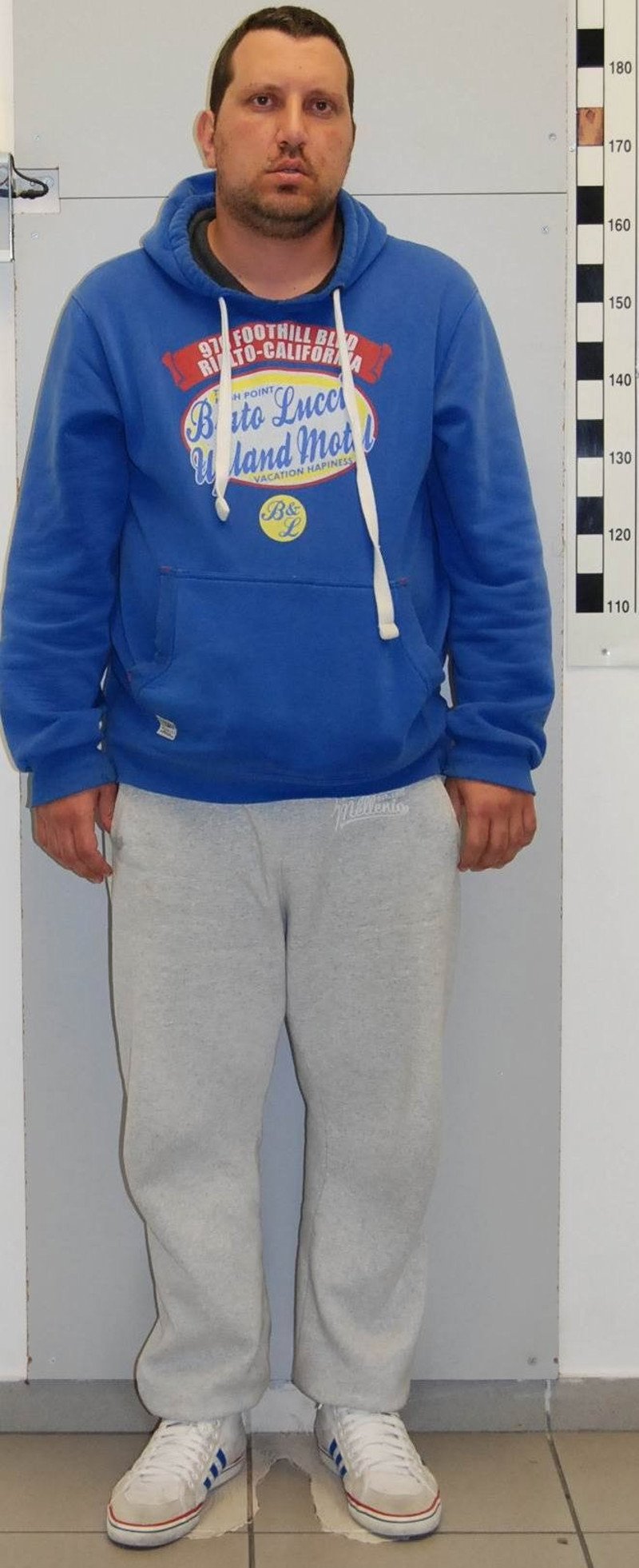 Αυτός είναι ο δράκος με το ποδήλατο -Προσποιούμενος τον αστυνομικό ασελγούσε σε ανήλικες [εικόνες] | iefimerida.gr 1