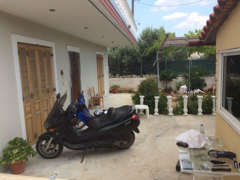 Σε αυτό το σπίτι κρυβόταν ο ένας από τους δραπέτες της Αργυρούπολης [εικόνες] | iefimerida.gr 2