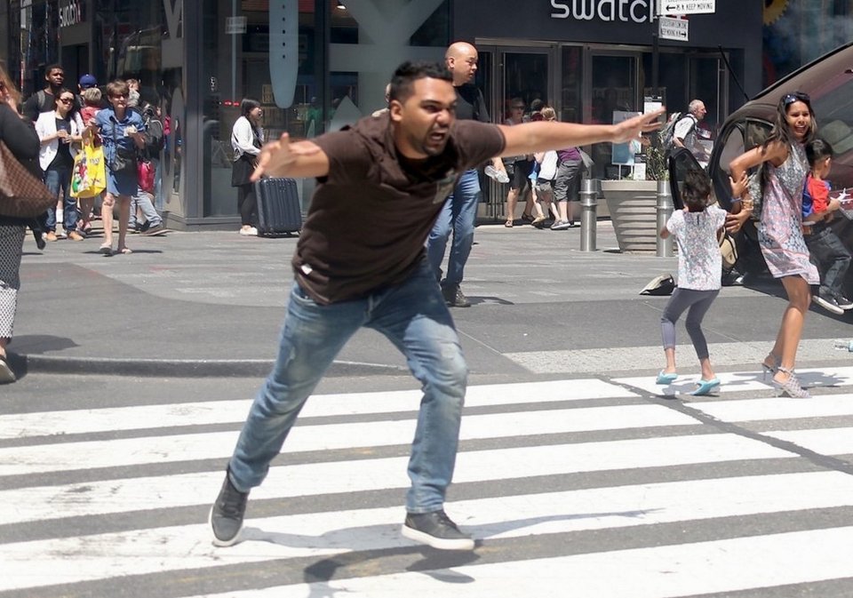 Διπλό χτύπημα στη Ν.Υόρκη: ΙΧ έπεσαν σε πεζούς -2 νεκροί, πολλοί τραυματίες [εικόνες&βίντεο] | iefimerida.gr 2