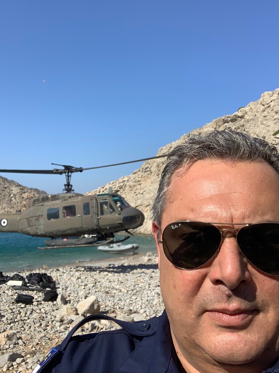 Η selfie του Καμμένου από την βραχονησίδα Σύρνα [εικόνα] | iefimerida.gr 0