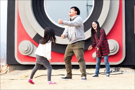 Παρανοϊκή αρχιτεκτονική: Απολαύστε τον καφέ σας σε μια καφετέρια σε σχήμα φωτογραφικής μηχανής [εικόνες] | iefimerida.gr 9