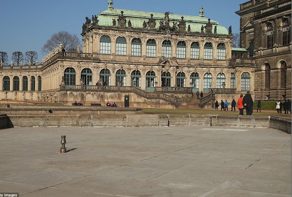 Η Δρέσδη 70 χρόνια μετά τους βομβαρδισμούς: Από τα ερείπια στην πλήρη αναγέννηση [εικόνες] | iefimerida.gr 12