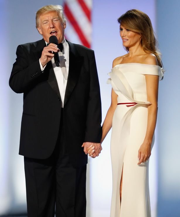 Πώς γιόρτασαν οι Τραμπ μετά την ορκωμοσία -Οι τρεις δεξιώσεις και ο πρώτος χορός του προεδρικού ζεύγους [εικόνες & βίντεο] | iefimerida.gr 11