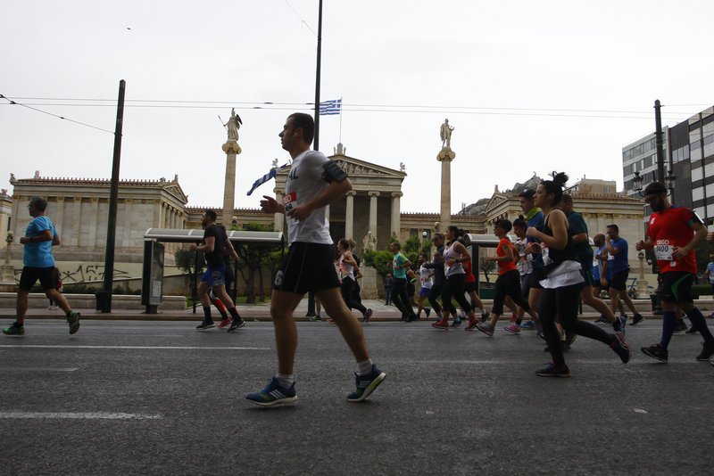 Ημιμαραθώνιος Αθήνας: «Γιορτή» με 20.000 δρομείς -Οι νικητές [εικόνες] | iefimerida.gr 4