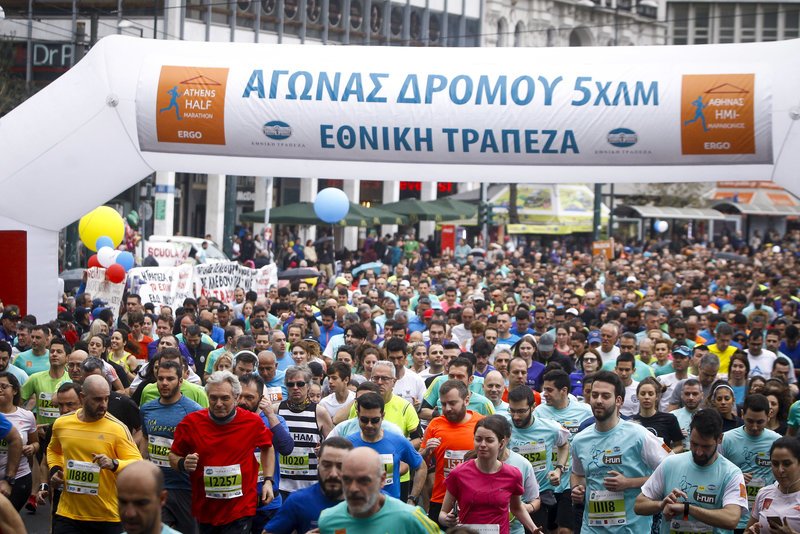 Ημιμαραθώνιος Αθήνας: «Γιορτή» με 20.000 δρομείς -Οι νικητές [εικόνες] | iefimerida.gr 0