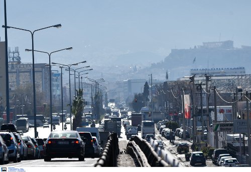 Kυκλοφοριακό έμφραγμα λόγω της απεργίας στην Αθήνα: Ατελείωτες ουρές, «σημειωτόν» τα οχήματα [εικόνες] | iefimerida.gr 3