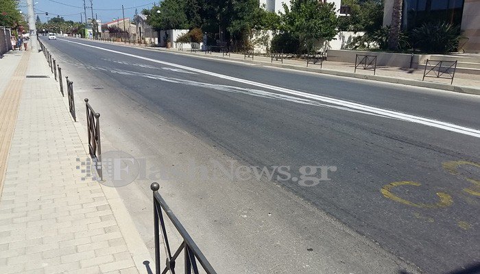 Εβαψαν 3 φορές τον δρόμο και το αποτέλεσμα ήταν σκέτη απογοήτευση- Εξαλλος ο δήμαρχος [εικόνες] | iefimerida.gr 3