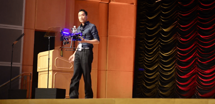 Ιπτάμενοι άνθρωποι και ρομπότ στο φουτουριστικό φεστιβάλ του κέντρου Σμιθσόνιαν [βίντεο] | iefimerida.gr 0