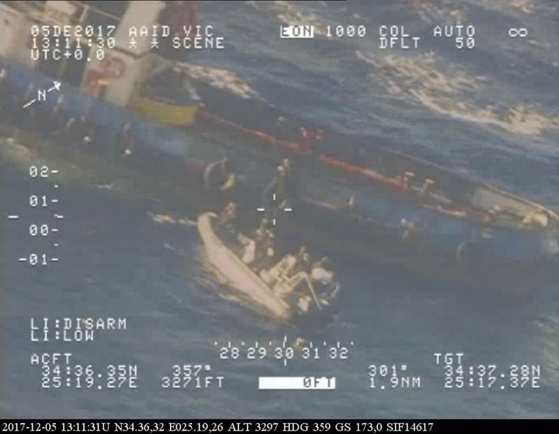 Καρέ καρέ το ρεσάλτο από τους βατραχανθρώπους στο ναρκωπλοίο στην Κρήτη [εικόνες & βίντεο] | iefimerida.gr 1