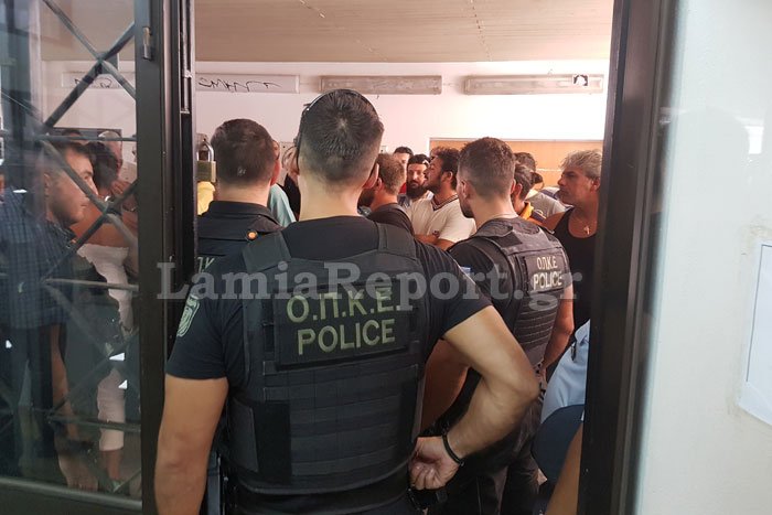 Επεισοδιακό συμβούλιο για τα σκουπίδια στη Λαμία: Ματ, ένταση, συλλήψεις [εικόνες & βίντεο] | iefimerida.gr 7