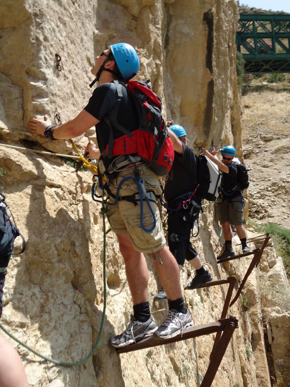 Αυτό είναι το πιο επικίνδυνο μονοπάτι στον κόσμο -Εκεί που ο φόβος συναντάει την αδρεναλίνη [εικόνες] | iefimerida.gr 4