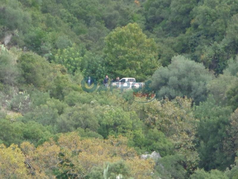 Ξύπνησαν μνήμες από το διπλό φονικό στη Μάνη: Καρέ καρέ η αναπαράσταση στον τόπο του εγκλήματος [εικόνες & βίντεο] | iefimerida.gr 3