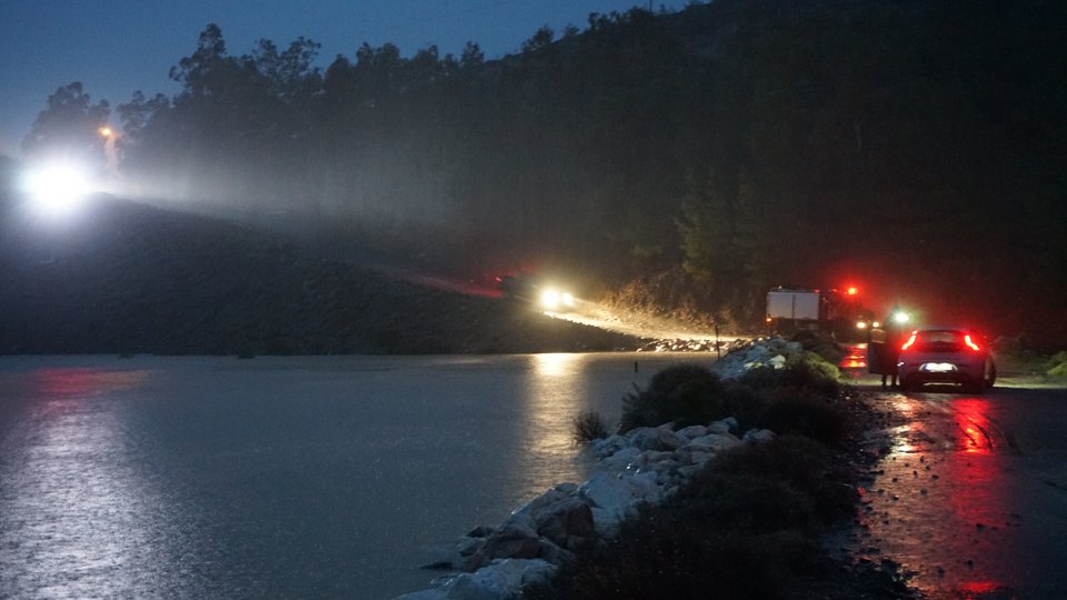 Χίος: Συναγερμός από υπερχείλιση ημιτελούς φράγματος [εικόνες] | iefimerida.gr 2