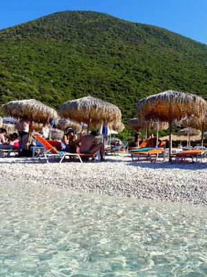 Αντίσαμος: Η πιο όμορφη παραλία της Κεφαλονιάς [εικόνες] | iefimerida.gr 10