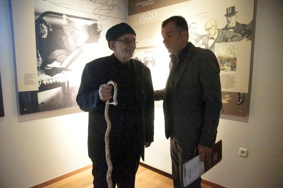 Θεοδωράκης: Να σώσουμε τις καταθέσεις των ανθρώπων που κινδύνεψαν και κινδυνεύουν [εικόνες & βίντεο] | iefimerida.gr 1