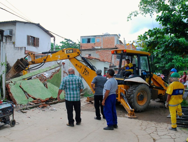 Η φαβέλα που αντιστέκεται -Θέλουν να τους διώξουν από τα σπίτια τους ενόψει Ολυμπιακών [εικόνες] | iefimerida.gr 4
