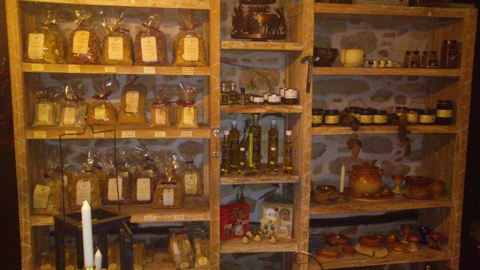 Από την Ορεινή Χαλκιδική στη Νέα Υόρκη: Η ελληνική εταιρεία τροφίμων που κάνει το όνειρο πραγματικότητα [εικόνες] | iefimerida.gr 1