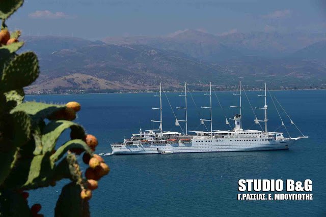 Εντυπωσιακές εικόνες: Στο Ναύπλιο το μεγαλύτερο ιστιοφόρο κρουαζιερόπλοιο του κόσμου [εικόνες] | iefimerida.gr 6