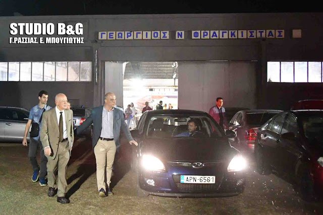 Αρον άρον έφυγε ο υπουργός Οικονομίας Δ. Παπαδημητρίου από την EXPO Πελοπόννησος [βίντεο] | iefimerida.gr 1