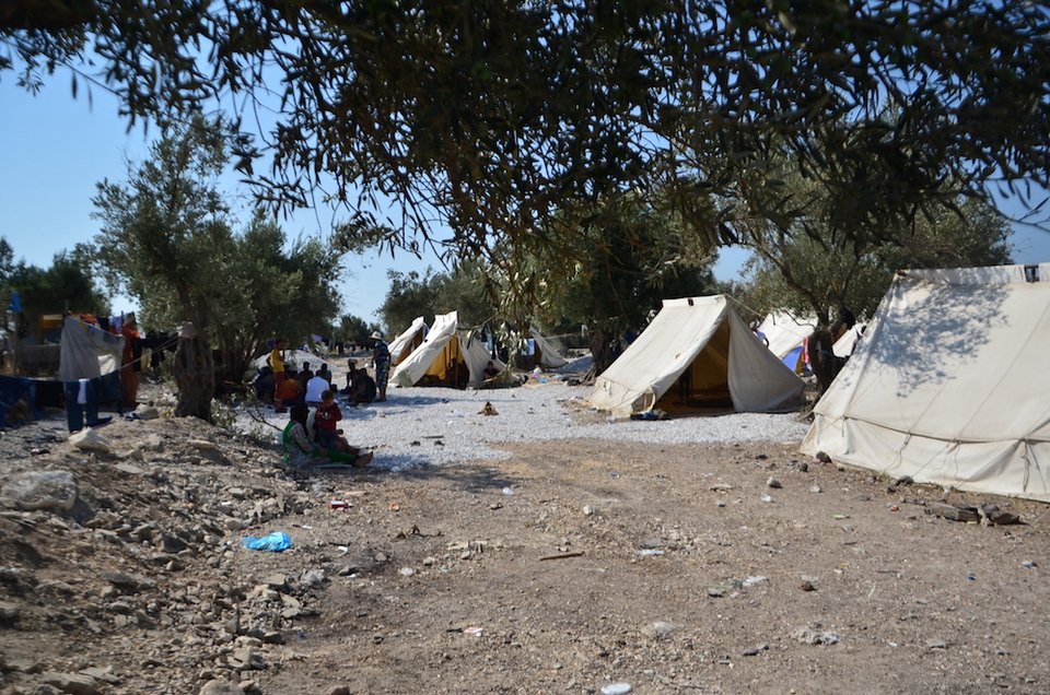 Αιφνίδια επίσκεψη Θεοδωράκη σε καταυλισμούς μεταναστών στη Λέσβο: Οι υπουργοί απέτυχαν [εικόνες] | iefimerida.gr 6