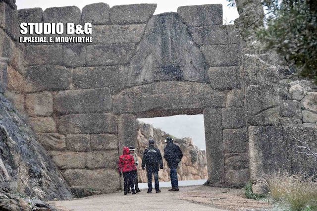 Σπάνιο θέαμα: Ο αρχαιολογικός χώρος των μυθικών Μυκηνών καλυμμένος από χιόνι! [εικόνες & βίντεο] | iefimerida.gr 10