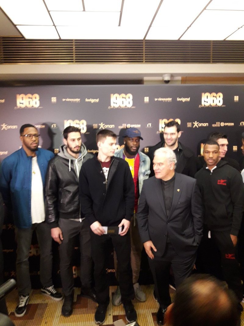 Ολη η ΑΕΚ στην πρεμιέρα της ταινίας «1968» [εικόνες] | iefimerida.gr 6