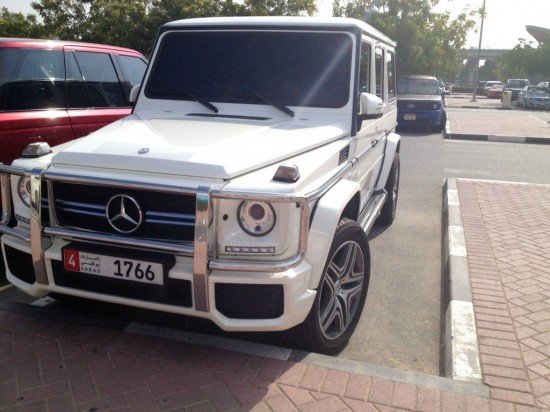 Οχι, δεν είναι έκθεση πολυτελών αυτοκινήτων, αλλά πάρκινγκ κολεγίου στο Ντουμπάι [εικόνες] | iefimerida.gr 8