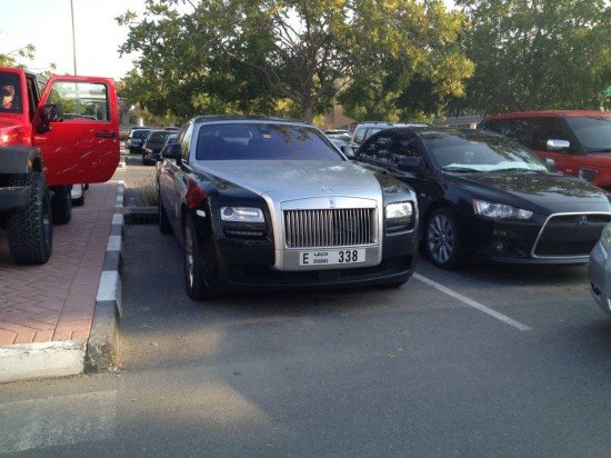 Οχι, δεν είναι έκθεση πολυτελών αυτοκινήτων, αλλά πάρκινγκ κολεγίου στο Ντουμπάι [εικόνες] | iefimerida.gr 5